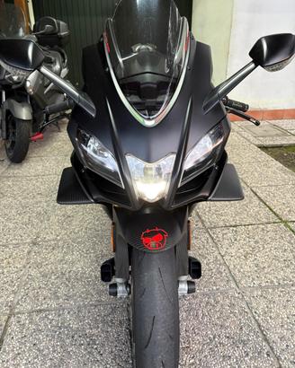 Aprilia RSV4 Factory