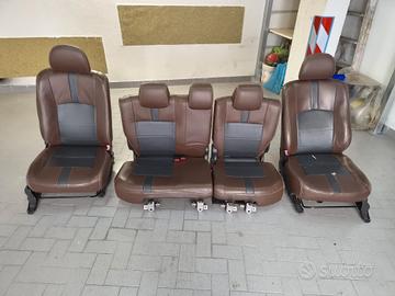 Tappezzeria in pelle Daihatsu terios dolomite