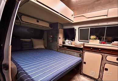 Volkswagen T3 Westfalia 1984 - Camper Van