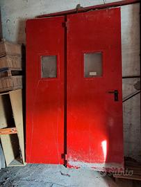 Porta tagliafuoco a 2 ante.