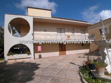 Villa 220 mq piano terra e 1° piano