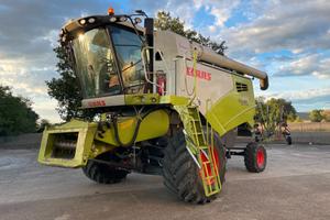 Mietitrebbia Claas Tucano 430 Montana 4