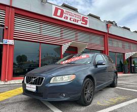 Volvo V70 2.4 d5 Kinetic 185cv, LEGGERE