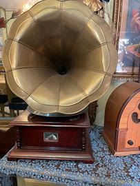 GRAMMOFONO VINTAGE CON TROMBA IN OTTONE