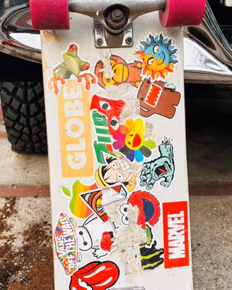 Skateboard completo marca GLOBE,