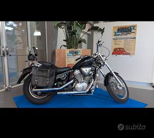 Honda Shadow vt600 lieve incidente 