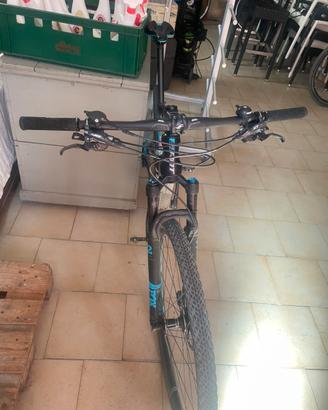 Giant xtc advanced 29”