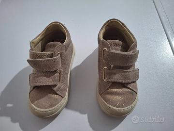 Scarpine con strappi Falcotto