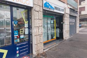 Montagnola via ambrosini negozio