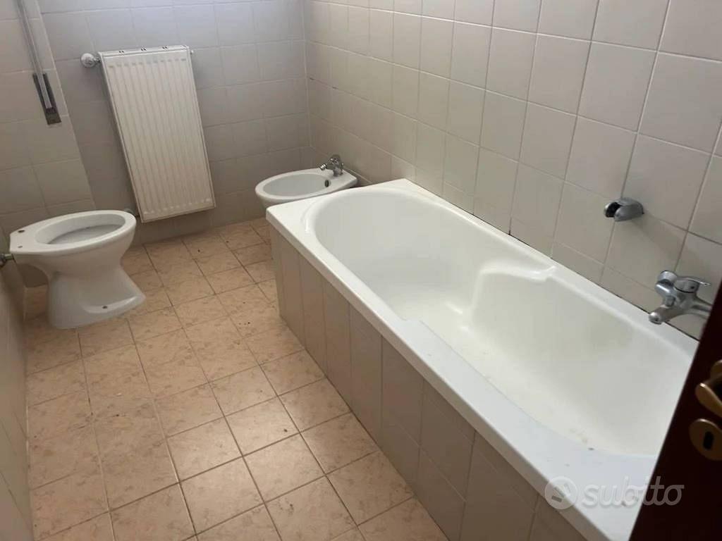 Appartamento – Latina, Villaggio Trieste - Vista 4