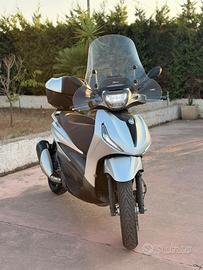 Piaggio beverly 300 hpe