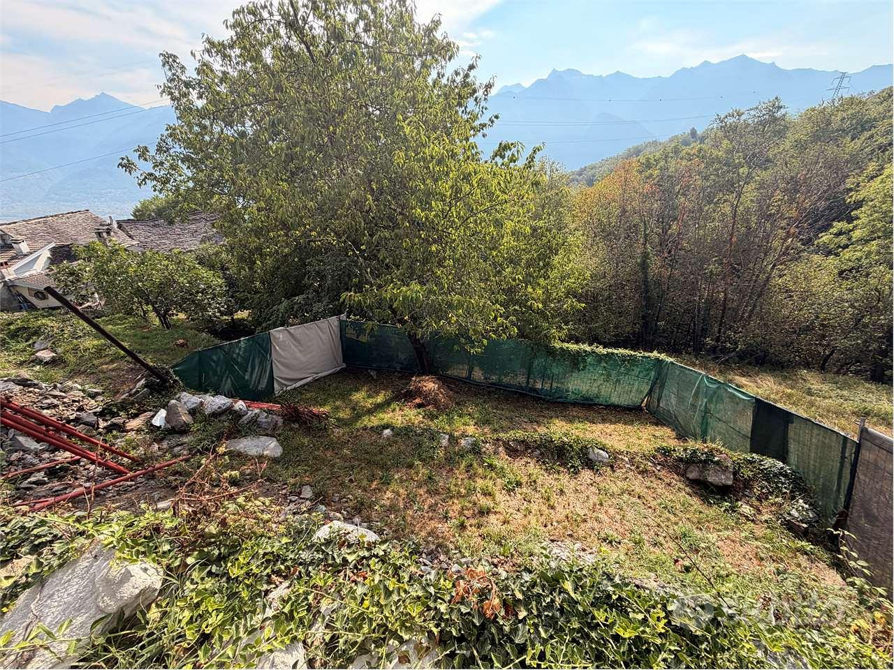 RUSTICO/STALLA DA RISTRUTTURARE CON VISTA AD ANDOS - Vista 5