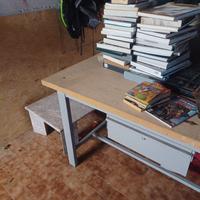 tavolo da lavoro  o altro