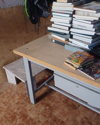 tavolo da lavoro  o altro