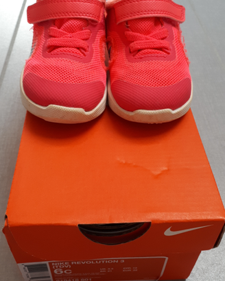 Scarpe Nike Revolution n.22