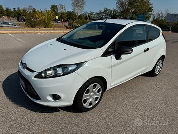 Ford Fiesta Van 1.6 TDCi 90 CV – Autocarro N1