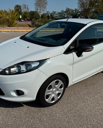 Ford Fiesta Van 1.6 TDCi 90 CV – Autocarro N1