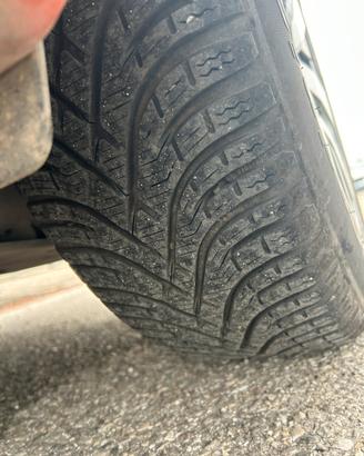 4 Gomme g-force winter BFGoodrich 185/65 R15 M+S
