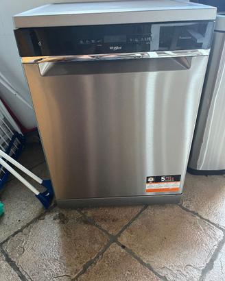 Lavastoviglie Whirpool 6 senso 14 coperti