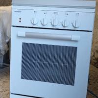 Cucina a gas con forno elettrico
