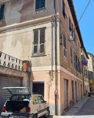 Appartamento di 95 m² con 4 locali a Rossiglione