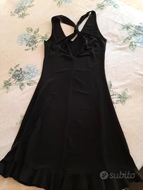 vestito nero da ballo o cocktail 