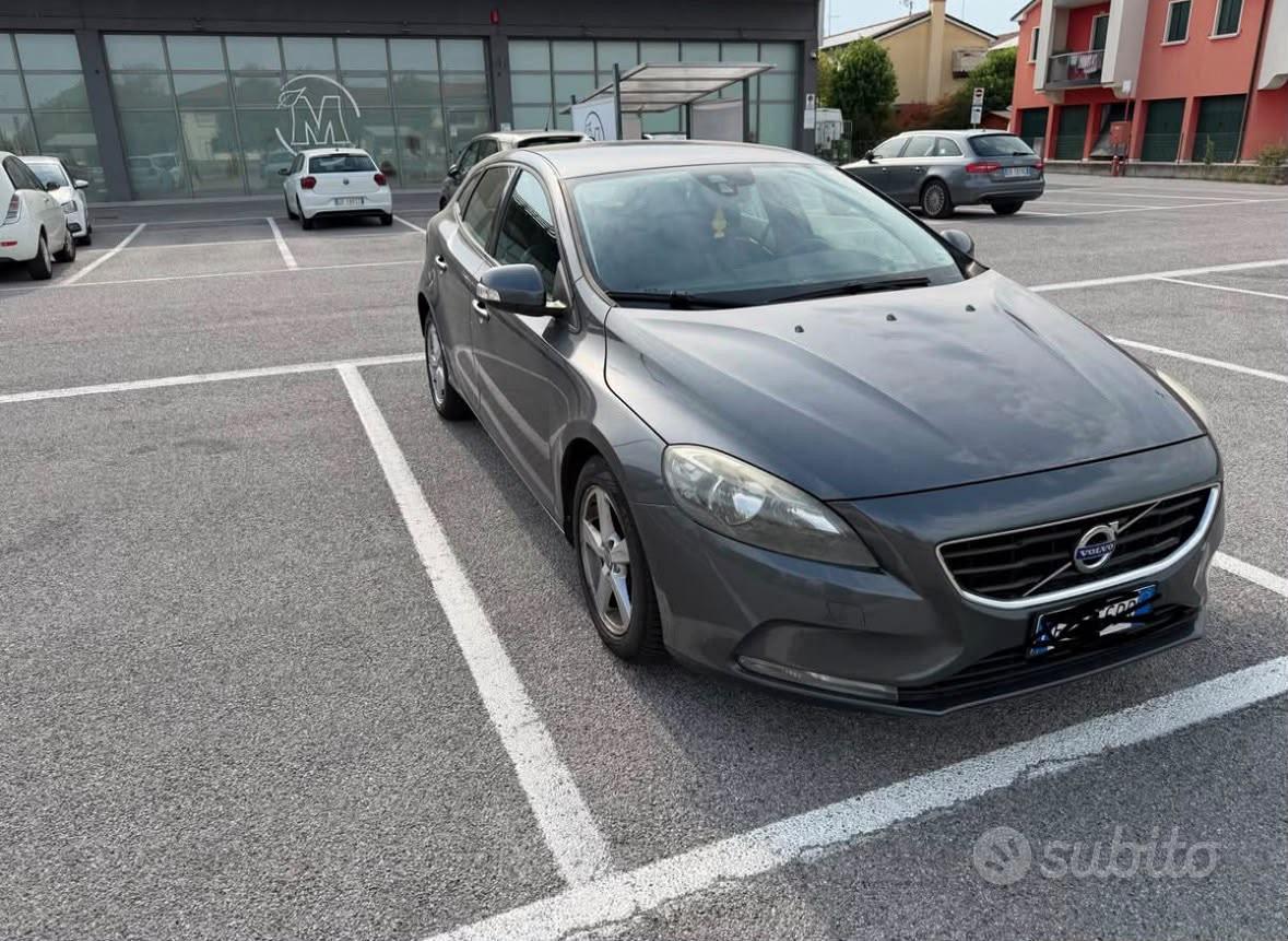 Volvo V40 (2012-2020)