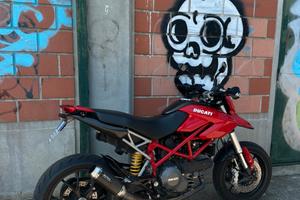 Ducati hypermotard 796