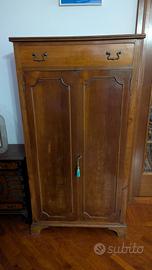 Armadio in legno