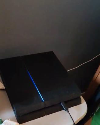 PS4 con controller NACON professionale