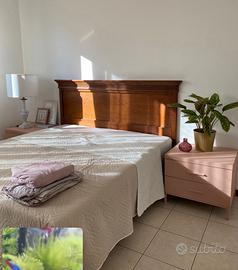 Testiera letto il legno + due comodini in legno
