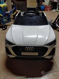 Macchina elettrica bambini audi e-tron sportback