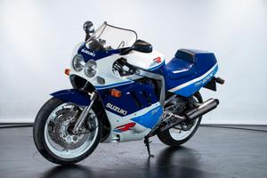 Suzuki GSX-R 750