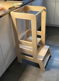 Scaletta torre Montessori regolabile in legno