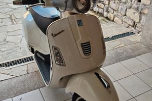 Vespa 300 GTS - 2013 -
