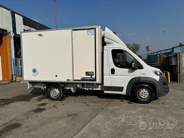 Furgone a frigorifero