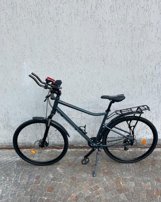 Riverside 500 – bici trekking 28”