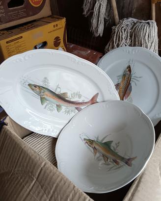 set di porcellana Bavaria e decorato con i pesci e