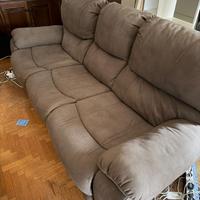 Divano 3 posti, 2 reclinabili.