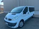 renault-trafic-t27-2-0-dci-115-pc-tn-passenger-lim