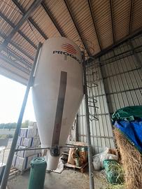 SILOS in buone condizioni