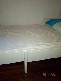 Lettini (2 ) IKEA allungabili in legno bianco