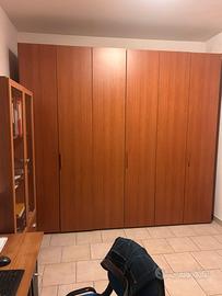Armadio tre ante