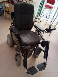 Sedia a rotelle a batteria