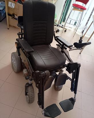 Sedia a rotelle a batteria