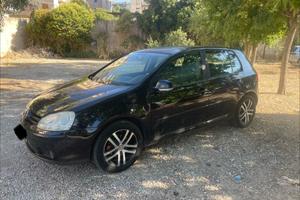 Volkswagen Golf 1.6 16V FSI 5p. Comfortline