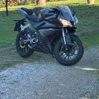 Yamaha YZF R125 - 2015