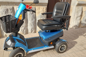 SCOOTER Elettrico per ANZIANI - DISABILI