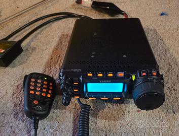 YAESU FT-857D + MIC MH-59(DTMF)