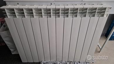 Radiatore Riscaldamento in alluminio 12 elementi